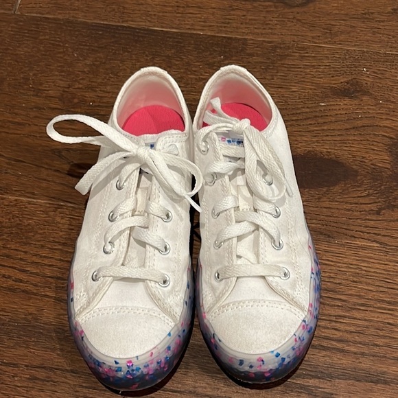 Girls Converse White Fabric Size 3 - Picture 2 of 5